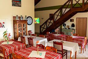 Roxy's Mountain Lodge