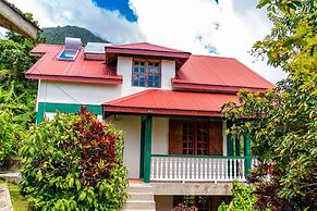 Roxy's Mountain Lodge