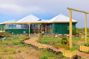 Amanya 2 Rooms Girraffe Family Tent