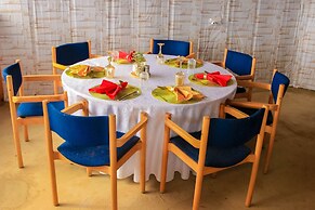 Amanya 2 Rooms Girraffe Family Tent