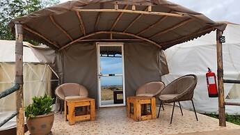 Amanya 2 Rooms Girraffe Family Tent