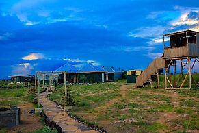 Amanya 2 Rooms Girraffe Family Tent