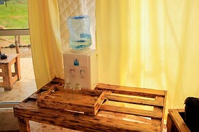 Amanya 2 Rooms Girraffe Family Tent