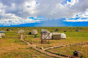 Amanya 2 Rooms Girraffe Family Tent