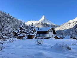 Haus Vira