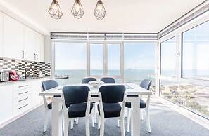 Seaview Luxury Suite by PS
