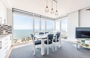 Seaview Luxury Suite by PS