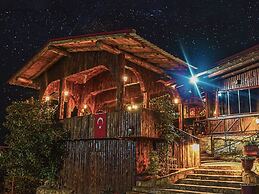 Menzara Hotel & Restaurant