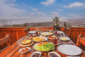 Menzara Hotel & Restaurant