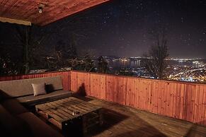 Menzara Hotel & Restaurant