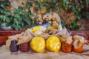 Menzara Hotel & Restaurant