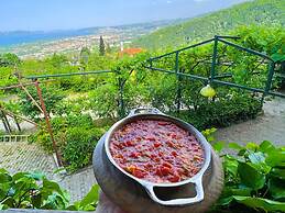 Menzara Hotel & Restaurant