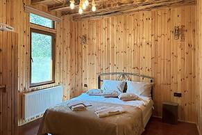 Menzara Hotel & Restaurant