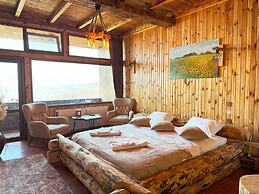 Menzara Hotel & Restaurant