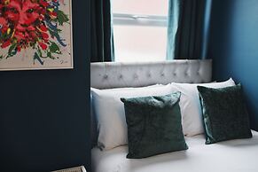 Captivating 2-bed Apartment in Liverpool