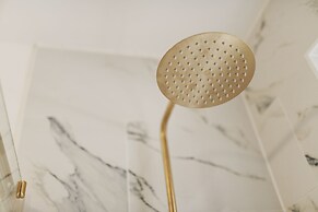 Captivating 2-bed Apartment in Liverpool