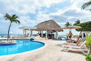 XamanHa Condo by BVR