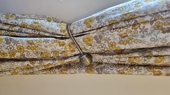 2br/cottage/swimming Pool/near Airport