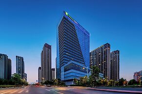 Holiday Inn Express Nanjing Riverside, an IHG Hotel