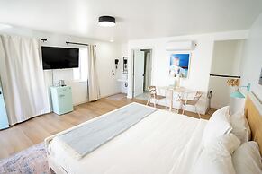 Aliza Hotel