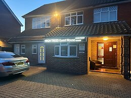 High Trees Gatwick Guest House