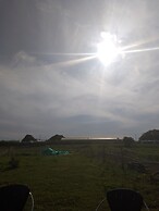 Beautiful Idilic Stay at The Box