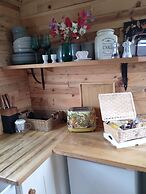 Beautiful Idilic Stay at The Box