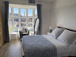 46 The Promenade