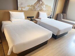 Tuke Hotel (Shanghai Hongqiao Hub Yan'an West Road Branch)