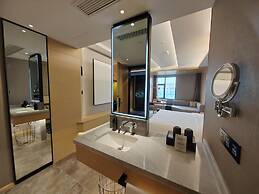 Tuke Hotel (Shanghai Hongqiao Hub Yan'an West Road Branch)