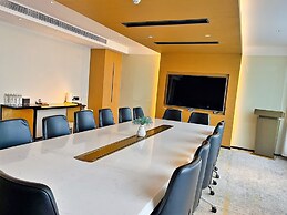 Tuke Hotel (Shanghai Hongqiao Hub Yan'an West Road Branch)