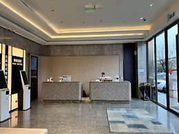 Tuke Hotel (Shanghai Hongqiao Hub Yan'an West Road Branch)