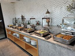 Tuke Hotel (Shanghai Hongqiao Hub Yan'an West Road Branch)