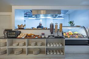 Chateau Du Village Patong