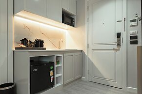 Chateau Du Village Patong