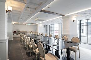 Chateau Du Village Patong