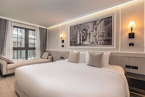 Chateau Du Village Patong