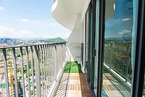 Datum Jelatek Residence by Airhost