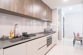 Datum Jelatek Residence by Airhost