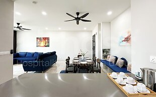 Datum Jelatek Residence by Airhost