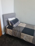 Commercial Hotel Young