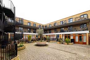 The Tooting Hideout - Dazzling 3bdr Flat With Balcony