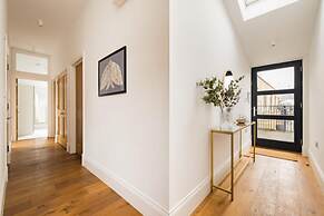 The Tooting Hideout - Dazzling 3bdr Flat With Balcony