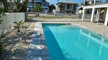 Redfish Retreat - South End Pool Home