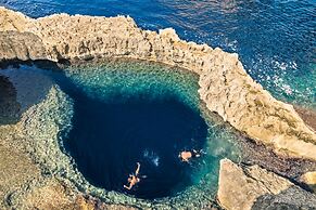 Kenn Gozitan Villa and Pool