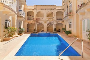 Maisonnette & Pool Ta'cenc Sannat Gozo
