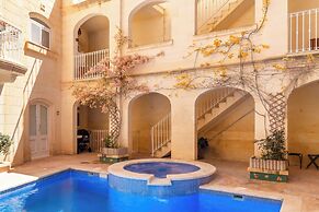 Maisonnette & Pool Ta'cenc Sannat Gozo
