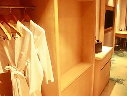 SENNA SUNSHINE INTERNATIONAL HOTEL