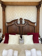 Vomero Holiday Apartments