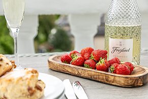 Vomero Holiday Apartments